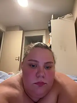 chubbyqueenbb online show from 07/03/26, 11:00