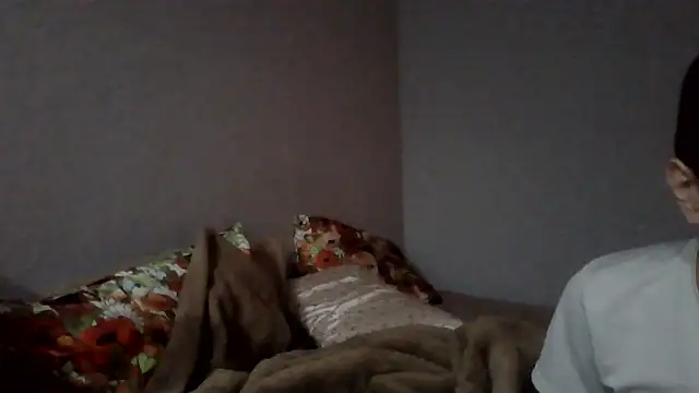 Snapshot of perfect_us696 chatting on 06/06/26, 04:28 perfect us696 online show from 06/06/26, 04:28