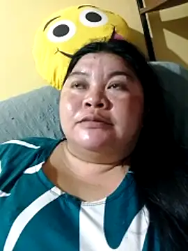 Snapshot of sweetchubbypinayx chatting on 06/11/26, 09:40 sweetchubbypinayx online show from 06/11/26, 09:40