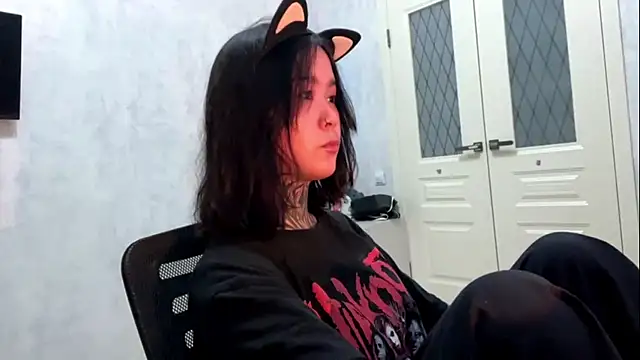 staryrose online show from 06/12/26, 04:17