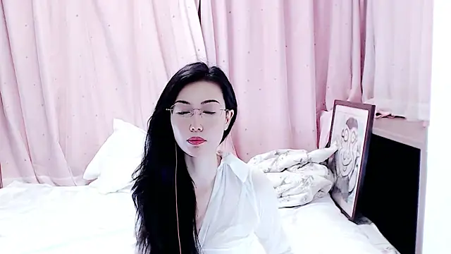 kongbai001 online show from 06/13/26, 02:48
