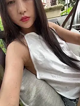 Snapshot of coco_1218 chatting on 06/08/26, 12:14 coco 1218 online show from 06/08/26, 12:14