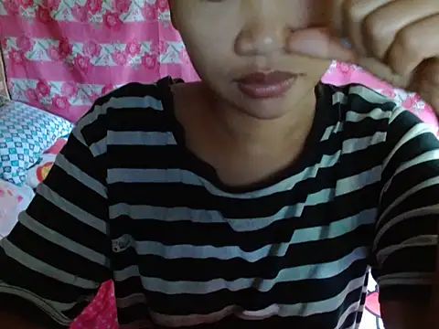 Itsme Foxy Shantale online show from 06/14/26, 11:40