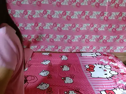 Itsme Foxy Shantale online show from 06/24/26, 12:20