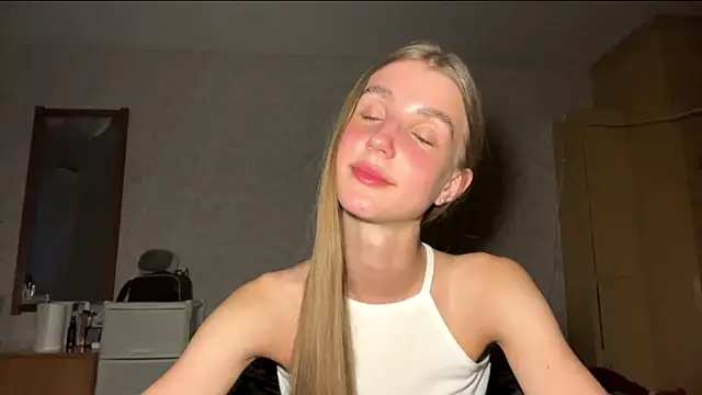 PullyLoves online show from 06/11/26, 12:32