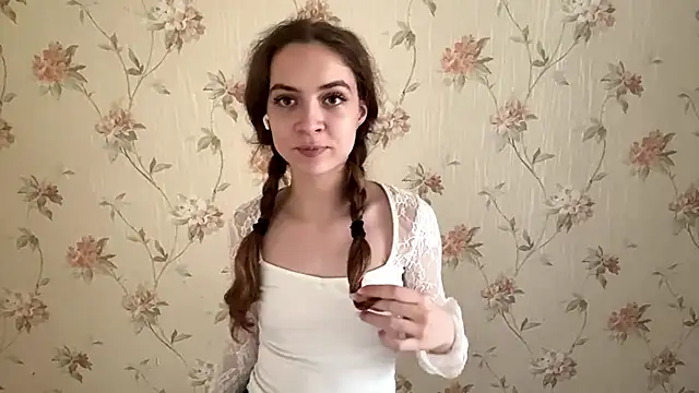 enchantedbeauty online show from 06/12/26, 11:53