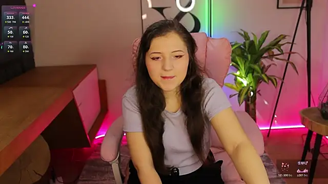 Kitty   Mia online show from 06/11/26, 06:11
