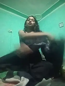 Snapshot of kajal_jain00 chatting on 06/11/26, 01:31 kajal jain00 online show from 06/11/26, 01:31
