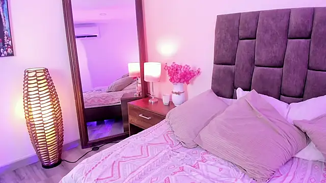 HecateMoon online show from 07/07/26, 06:47