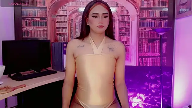 Kimberly Lopez online show from 06/18/26, 03:18