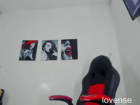 AlessandroHammed online show from 07/28/26, 03:08
