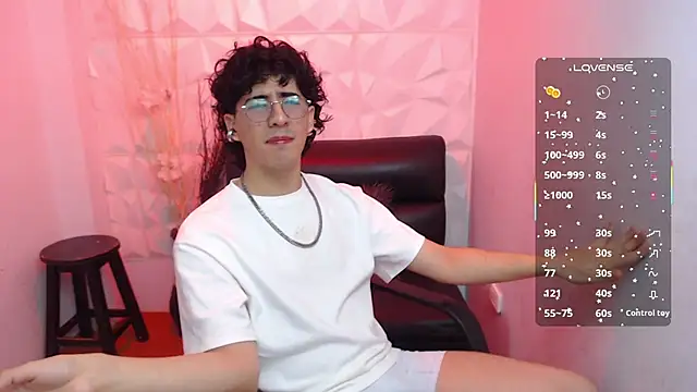 Elliot 23 online show from 06/10/26, 04:39