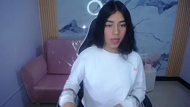 HotStreawberry ch online show from 06/08/26, 12:49
