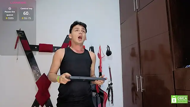Nicolas AthleticBoy online show from 07/04/26, 08:26