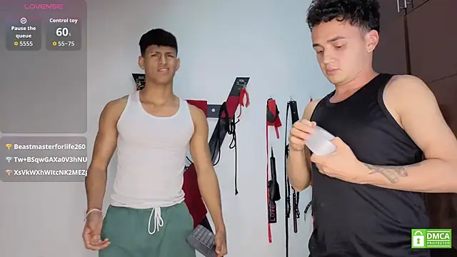 Nicolas AthleticBoy online show from 07/05/26, 04:52