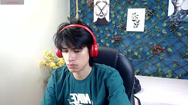 Snapshot of wayath1 chatting on 07/15/26, 11:04 wayath1 online show from 07/15/26, 11:04