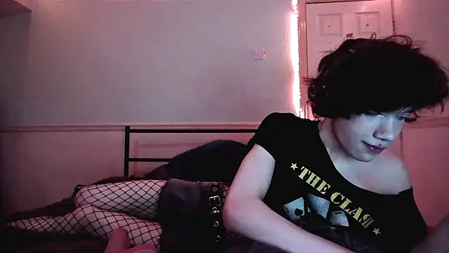 Straything online show from 07/10/26, 12:37