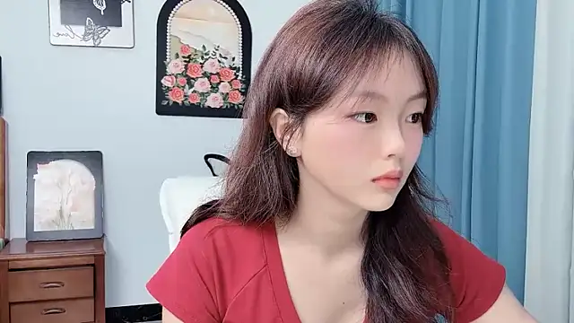 Snapshot of wenwen8888 chatting on 06/11/26, 02:33 wenwen8888 online show from 06/11/26, 02:33