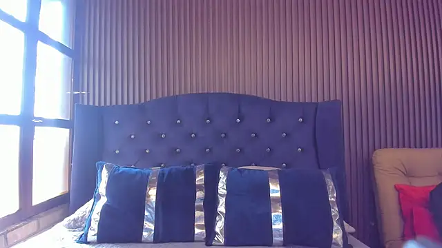 Chloe Belll online show from 06/22/26, 07:22