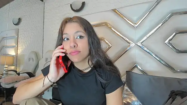 Chloe Belll online show from 07/29/26, 03:43