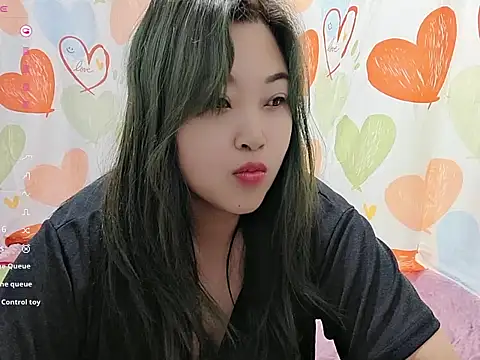 xiaoxi-88 online show from 06/12/26, 12:04