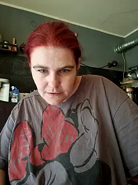 Snapshot of GoldenWifee chatting on 06/16/26, 05:10 GoldenWifee online show from 06/16/26, 05:10