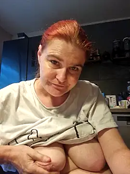 GoldenWifee online show from 07/22/26, 04:37