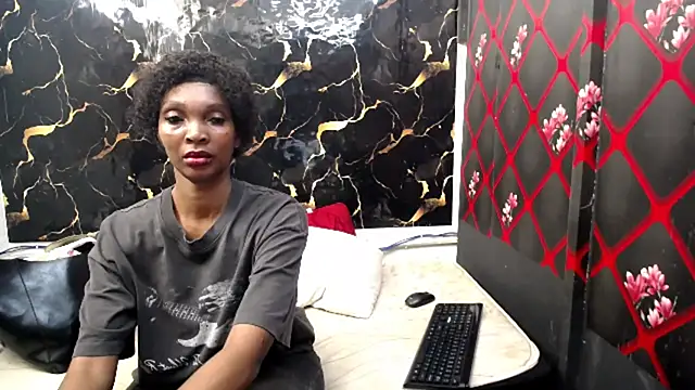 Caramelminxx  online show from 07/26/26, 07:59