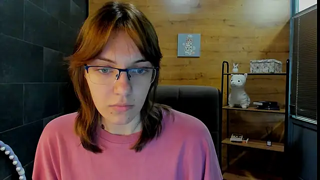 Snapshot of KristennMartin chatting on 06/12/26, 10:58 KristennMartin online show from 06/12/26, 10:58
