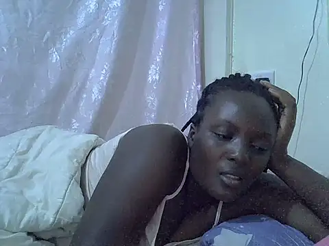Hot-Zelinda online show from 07/19/26, 10:57