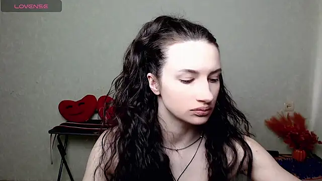 Snapshot of LilithRivi chatting on 06/13/26, 02:15 LilithRivi online show from 06/13/26, 02:15