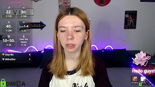 CarolInWonderland online show from 06/17/26, 07:11