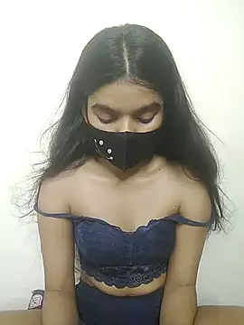 Saniya-Noor online show from 06/11/26, 05:22