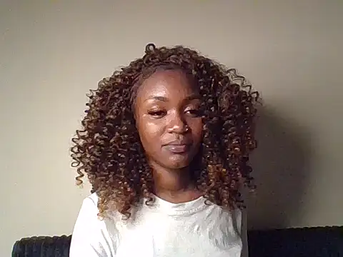 Snapshot of Lill_Miss chatting on 06/05/26, 10:04 Lill Miss online show from 06/05/26, 10:04
