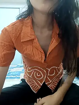 Snapshot of its_zoya_89 chatting on 06/07/26, 02:43 its zoya 89 online show from 06/07/26, 02:43
