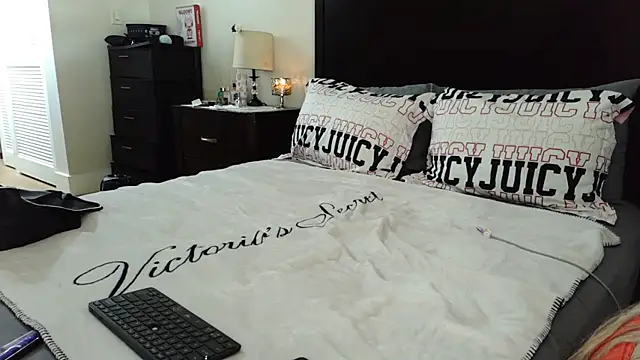 gothbaby3055 online show from 06/26/26, 06:34