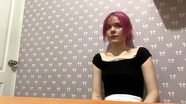 Linecutie online show from 07/01/26, 08:52