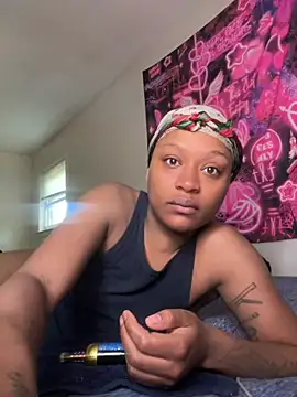 Snapshot of Prettywettkittycc chatting on 06/24/26, 12:37 Prettywettkittycc online show from 06/24/26, 12:37
