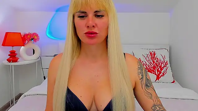 LilyDav online show from 06/18/26, 05:19
