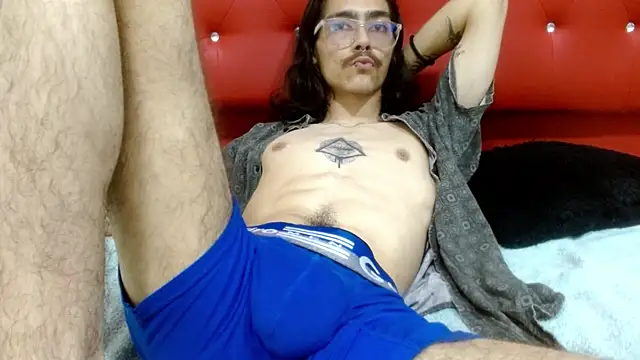 bigcock robert online show from 06/26/26, 07:40