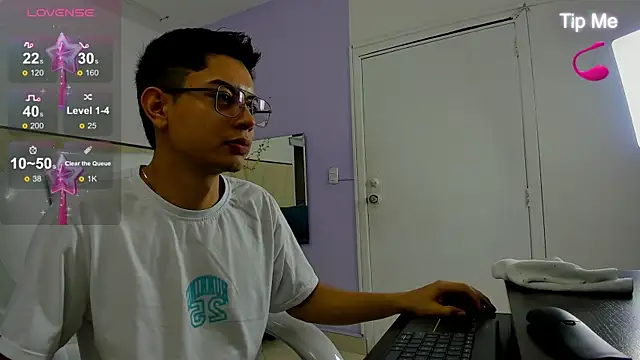 Ethan12  online show from 07/05/26, 03:23