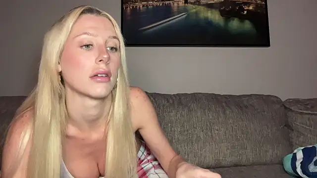 chelseapaigee online show from 06/19/26, 03:11