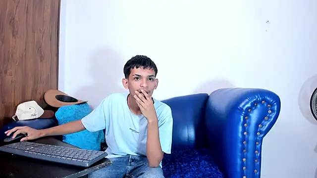 littlecum18 online show from 07/24/26, 03:48