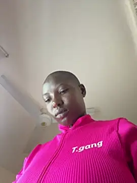Snapshot of madam-Emma chatting on 07/05/26, 02:35 madam-Emma online show from 07/05/26, 02:35