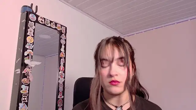 SusanMoli online show from 07/17/26, 04:56