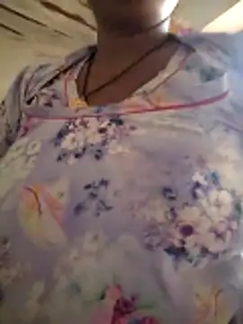 riyana tai online show from 06/13/26, 04:21