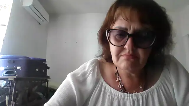 ErikaXShine online show from 06/21/26, 12:41