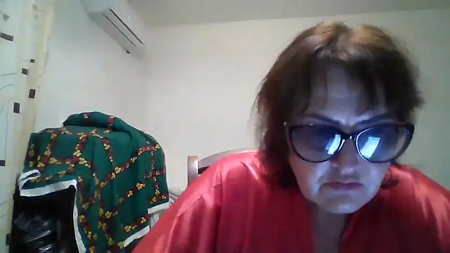 ErikaXShine online show from 06/26/26, 08:13