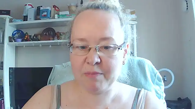 Viola27 online show from 07/20/26, 11:01