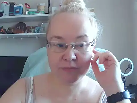 Viola27 online show from 07/28/26, 07:04